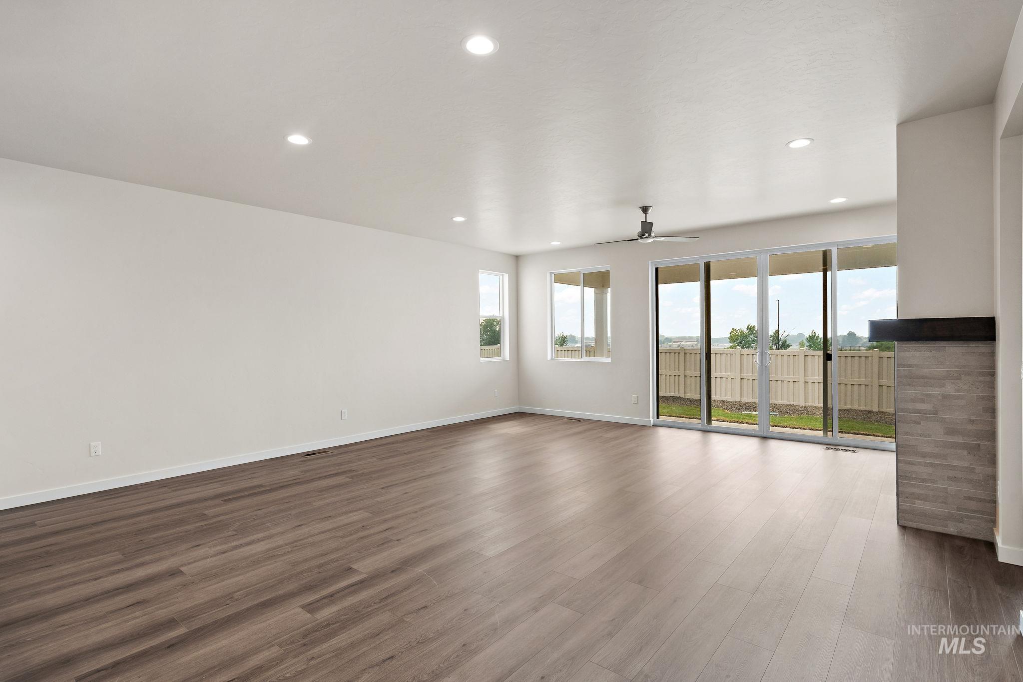 1230 Stirling Meadows Ct Property Photo 12