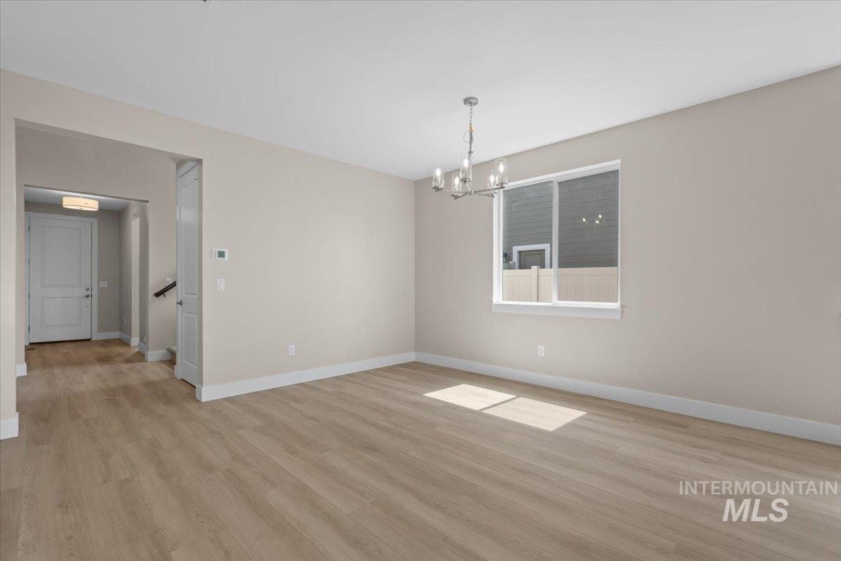 393 N Tempsford Way Property Photo 8