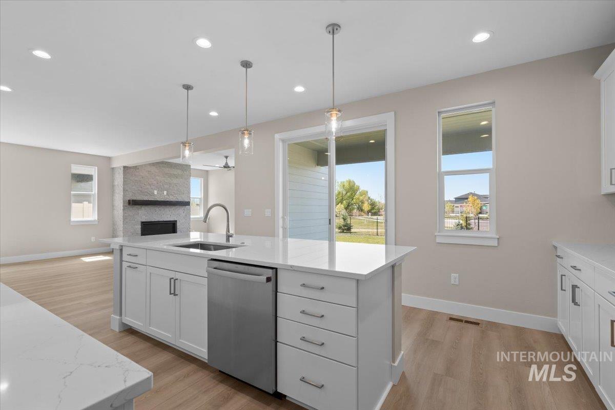 393 N Tempsford Way Property Photo 17