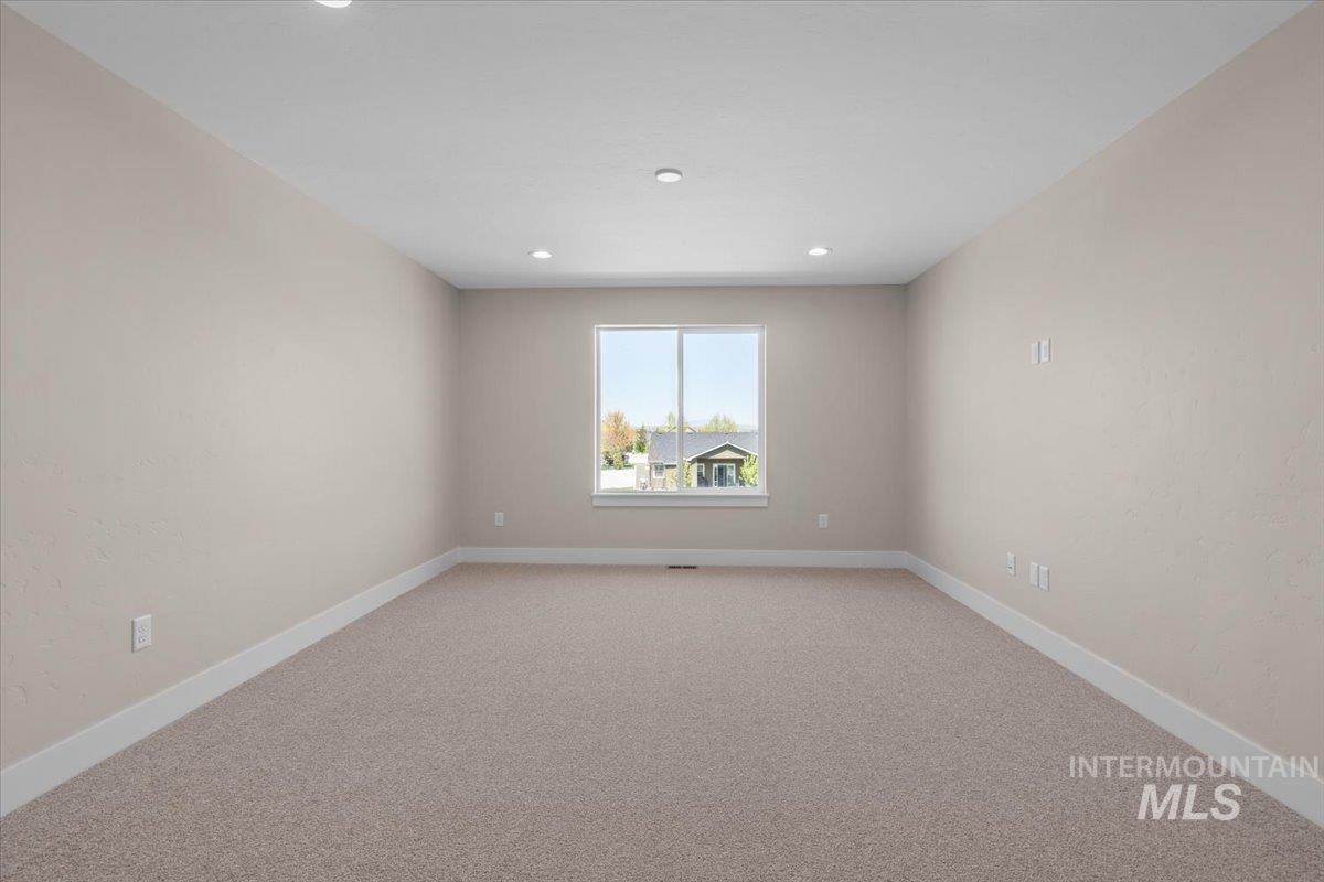 393 N Tempsford Way Property Photo 25