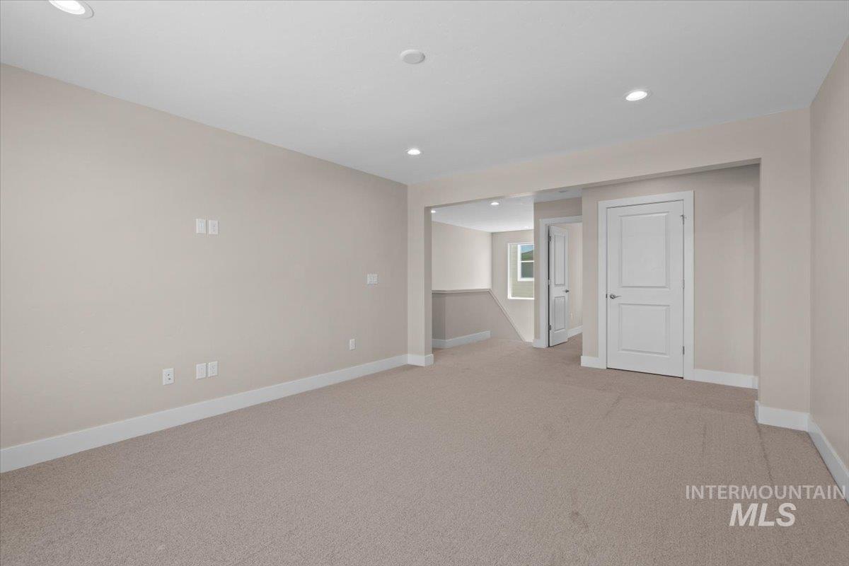 393 N Tempsford Way Property Photo 26