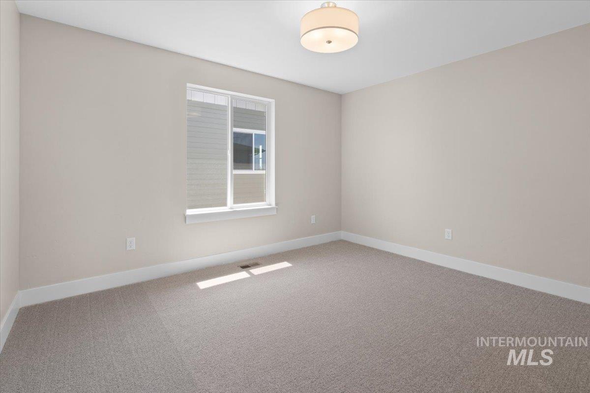 393 N Tempsford Way Property Photo 33