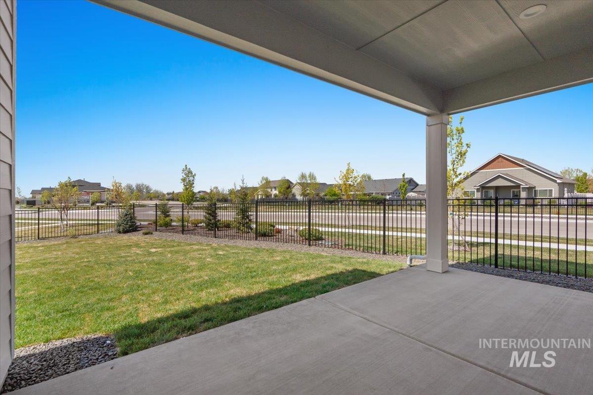 393 N Tempsford Way Property Photo 41