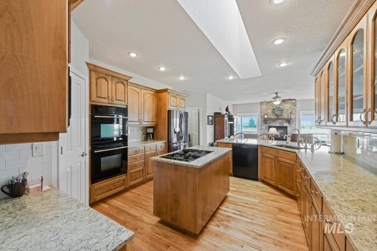 1760 W Verneal Property Photo 6