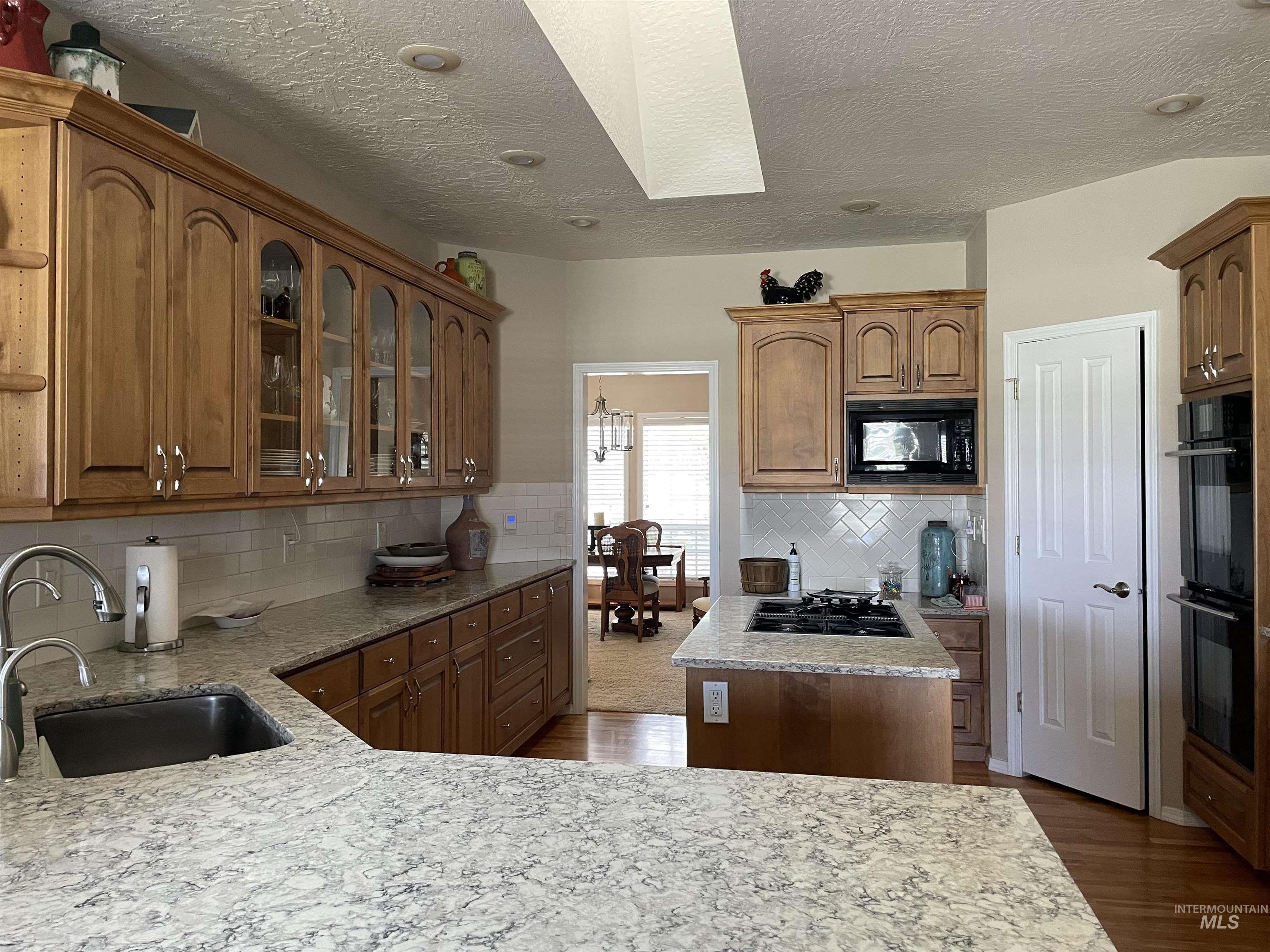 1760 W Verneal Property Photo 7