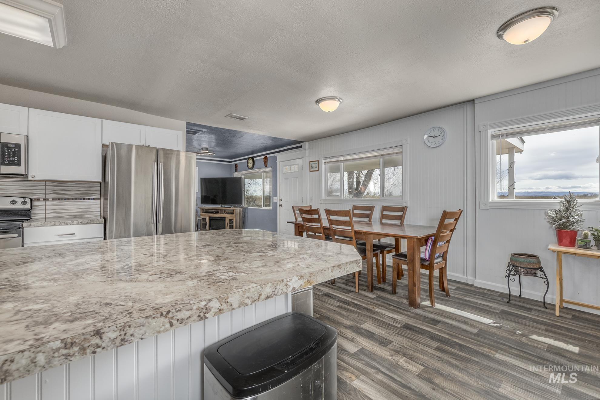 29390 Old Fort Boise Rd Property Photo 6