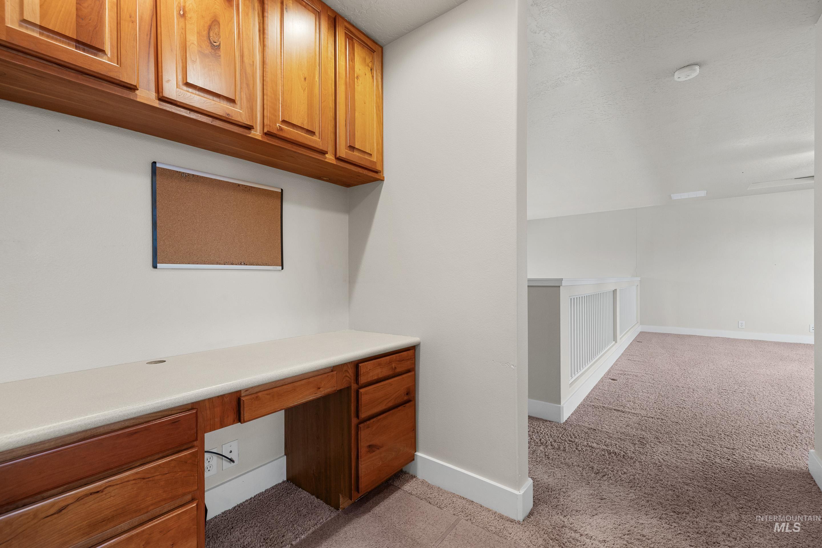 527 N Lyngate Pl Property Photo 31