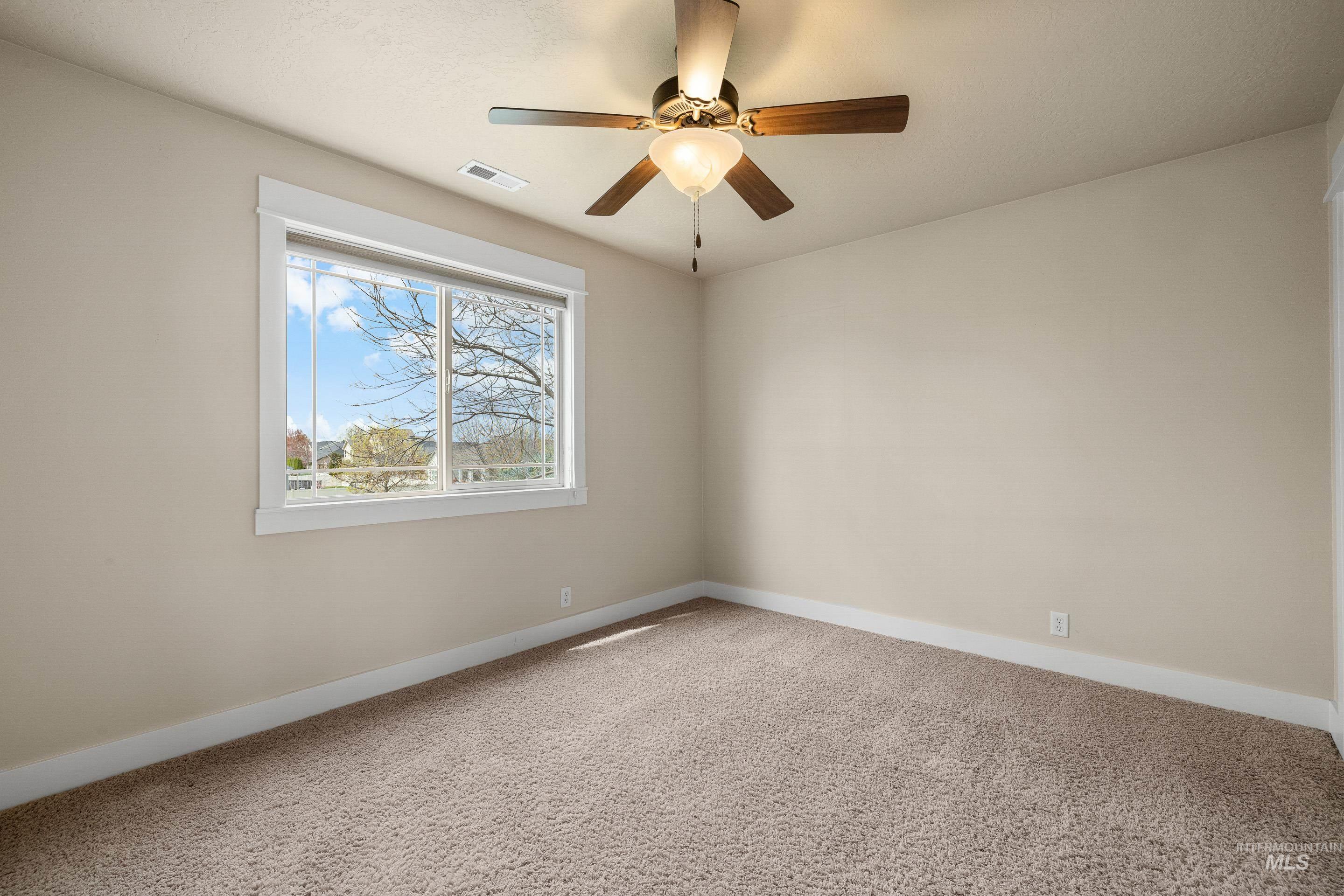 527 N Lyngate Pl Property Photo 32