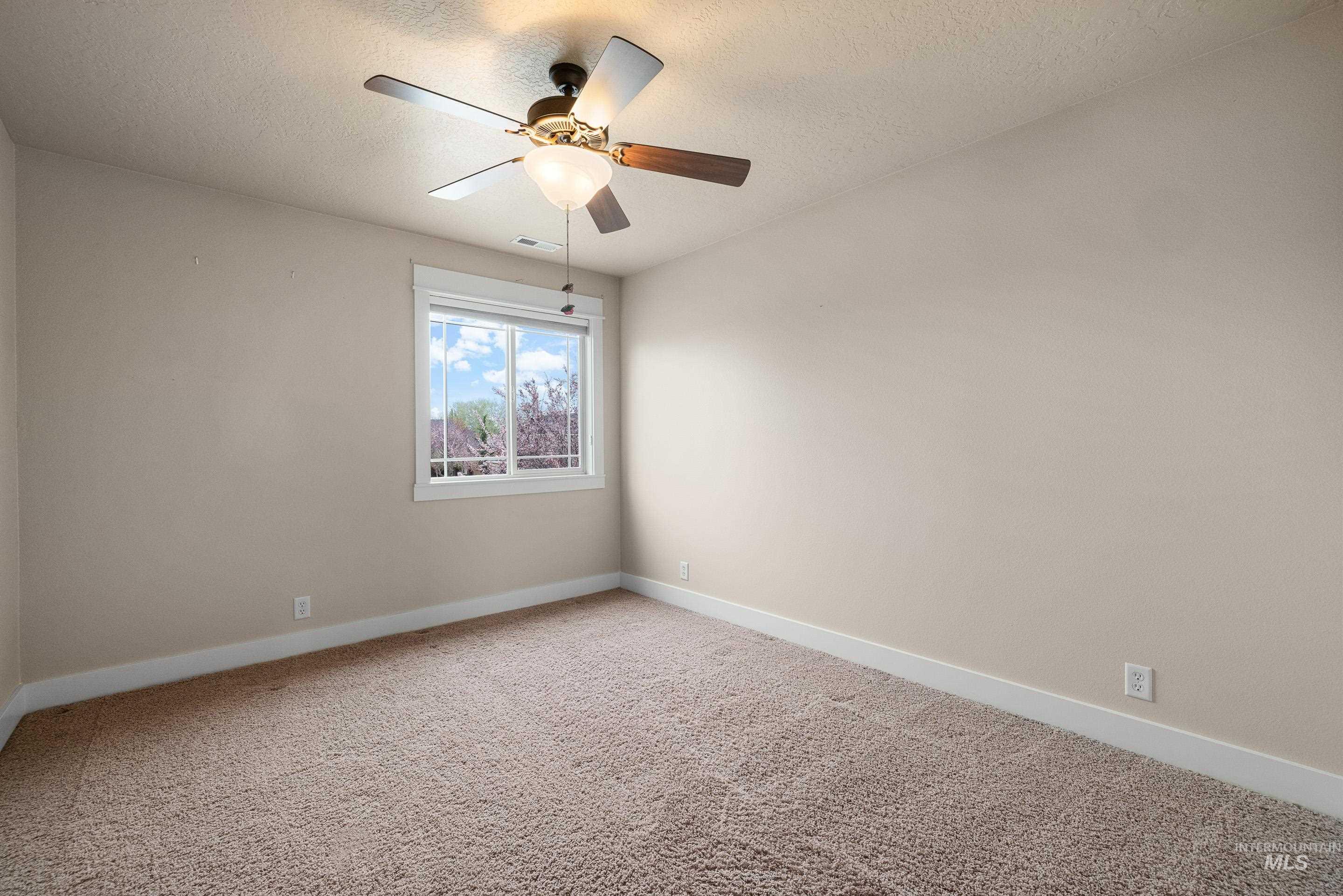 527 N Lyngate Pl Property Photo 35