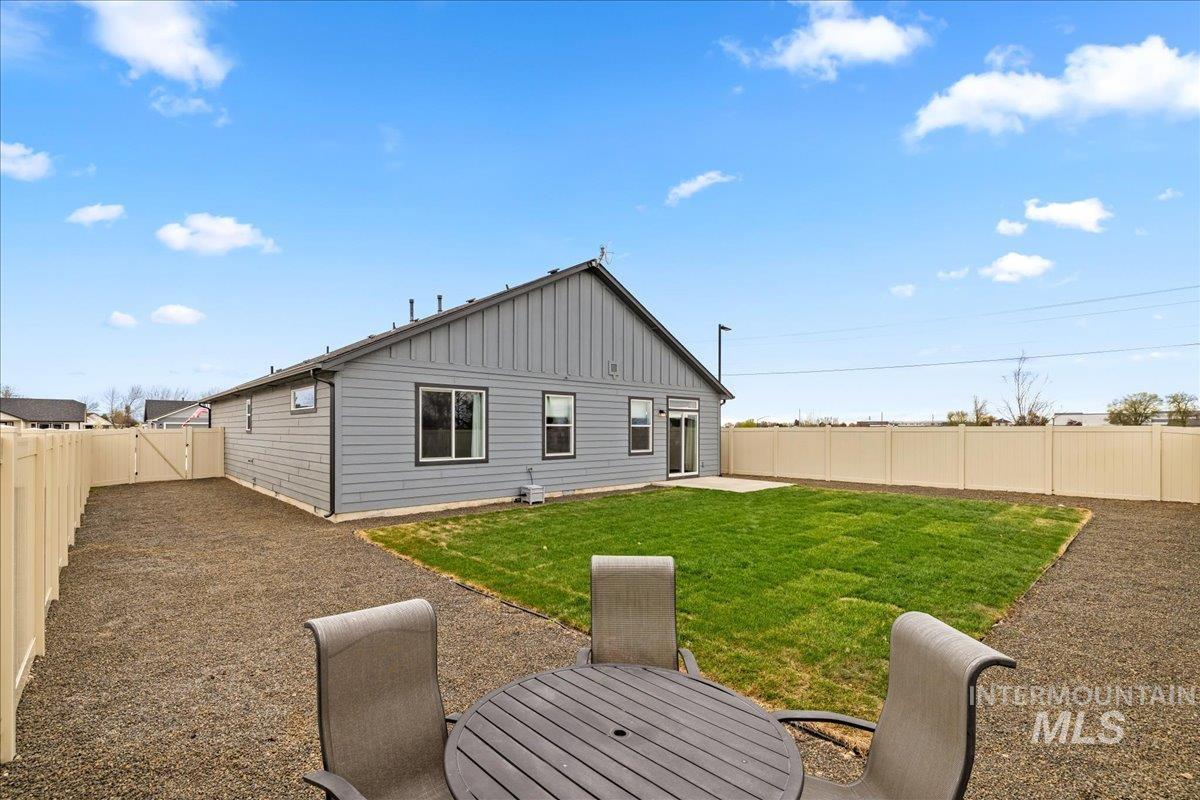 505 Bolson Place Property Photo 27