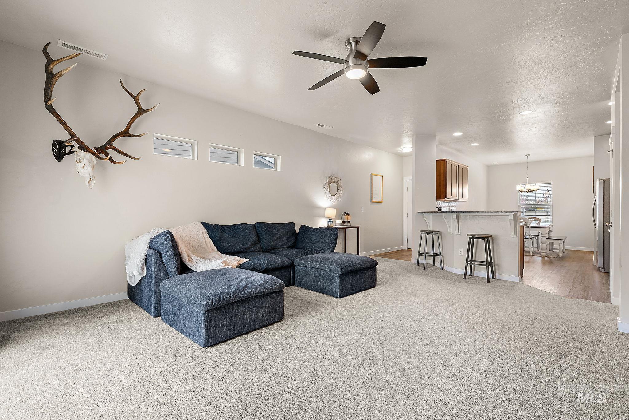 1118 Argence Property Photo 6