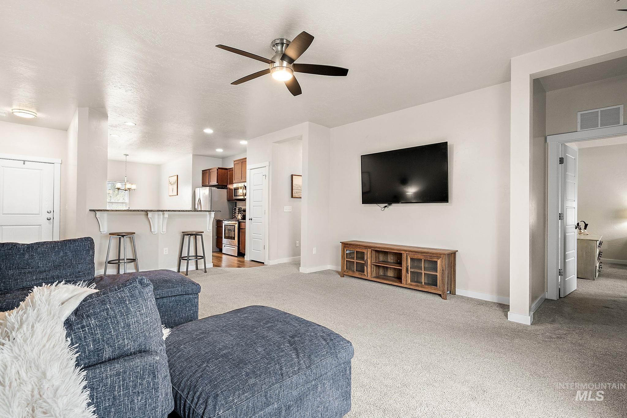 1118 Argence Property Photo 7