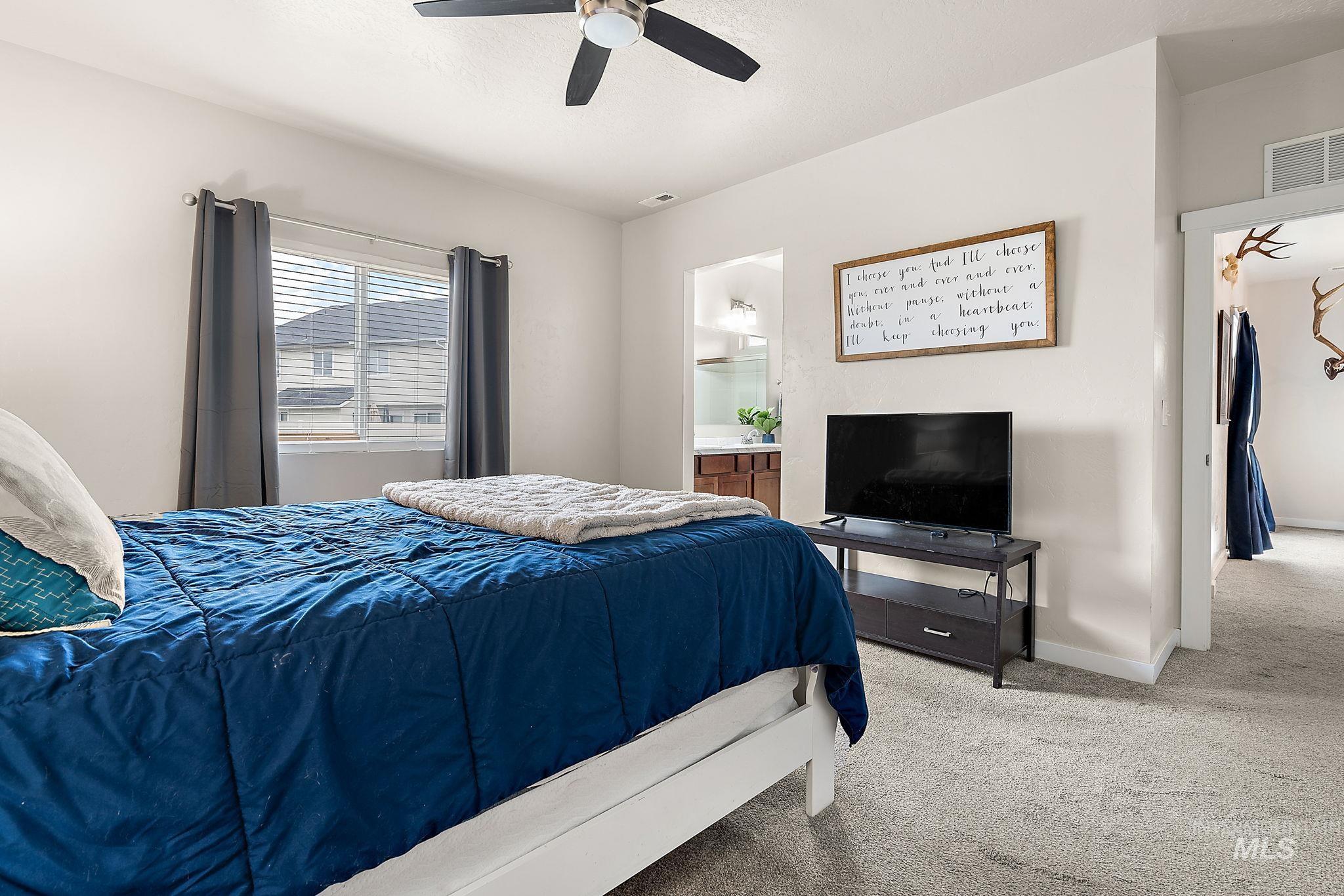 1118 Argence Property Photo 13