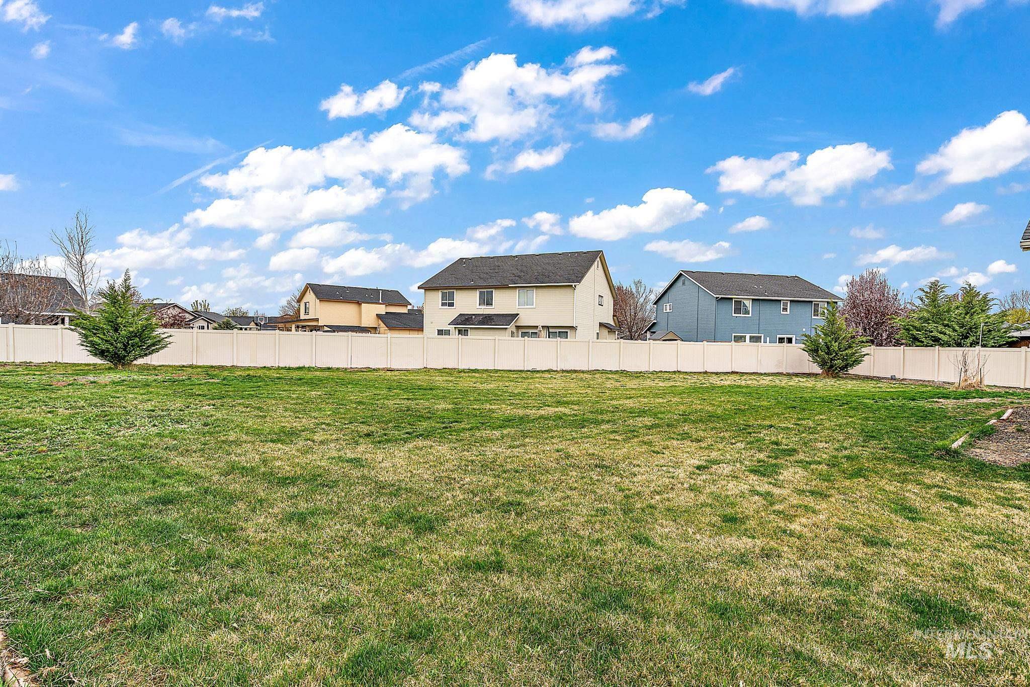 1118 Argence Property Photo 22
