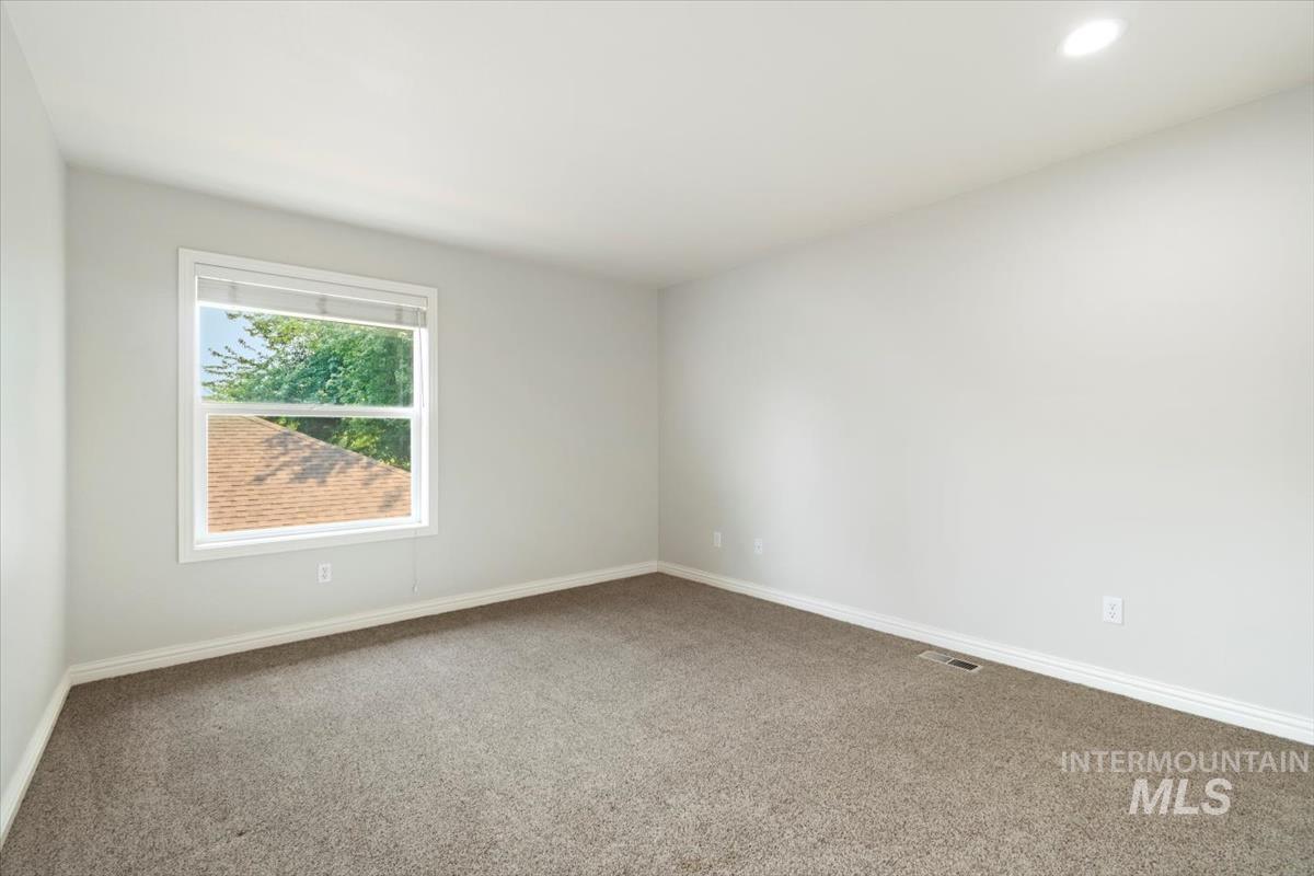 5117 W Cove St Property Photo 35