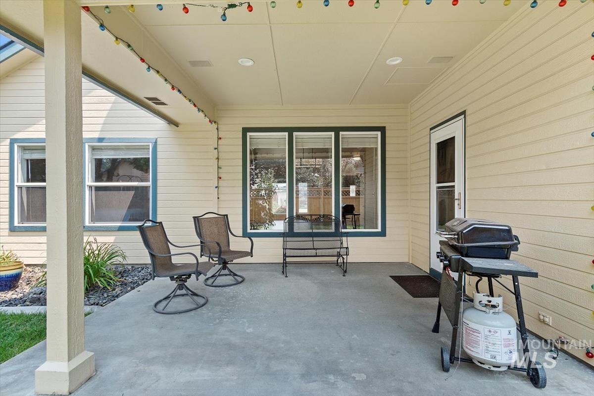 5117 W Cove St Property Photo 37