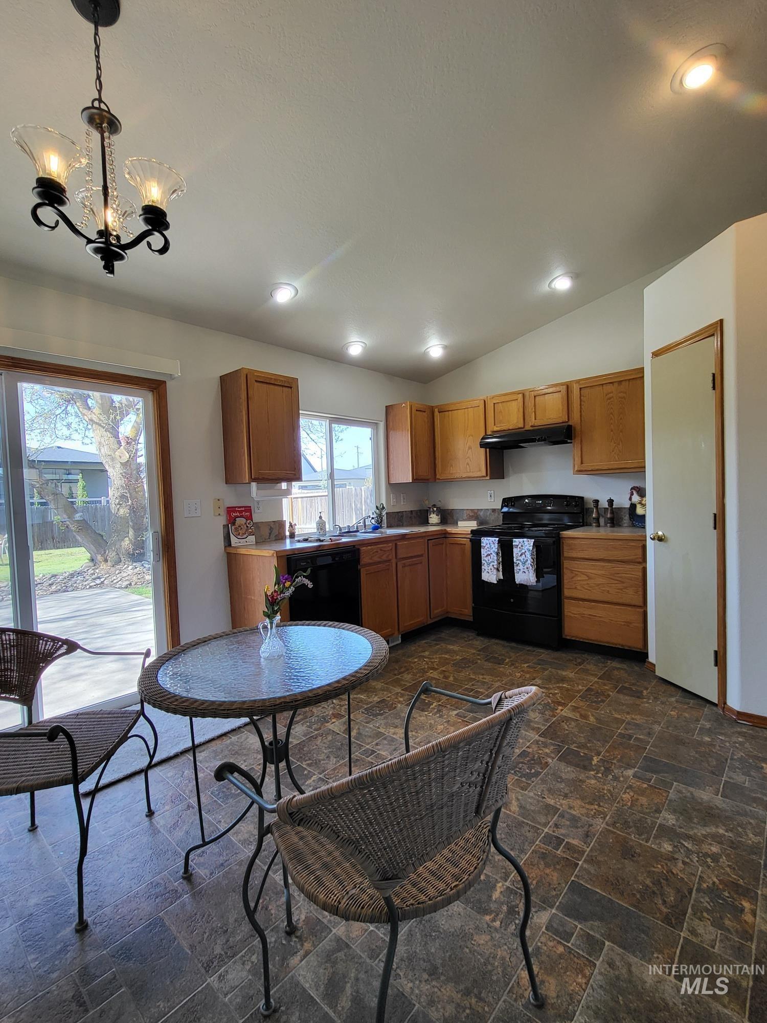 9409 W Wakefield Ct. Property Photo 6