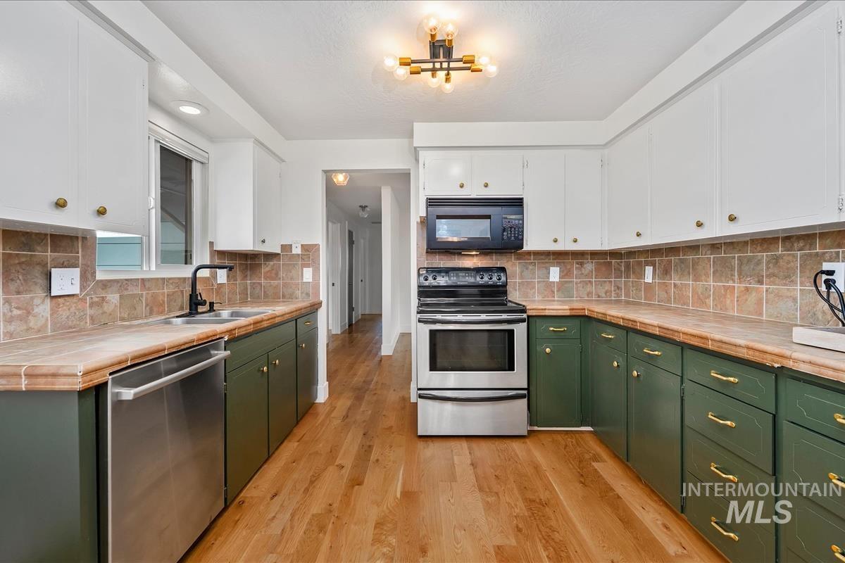 9675 W Caraway Dr. Property Photo 8