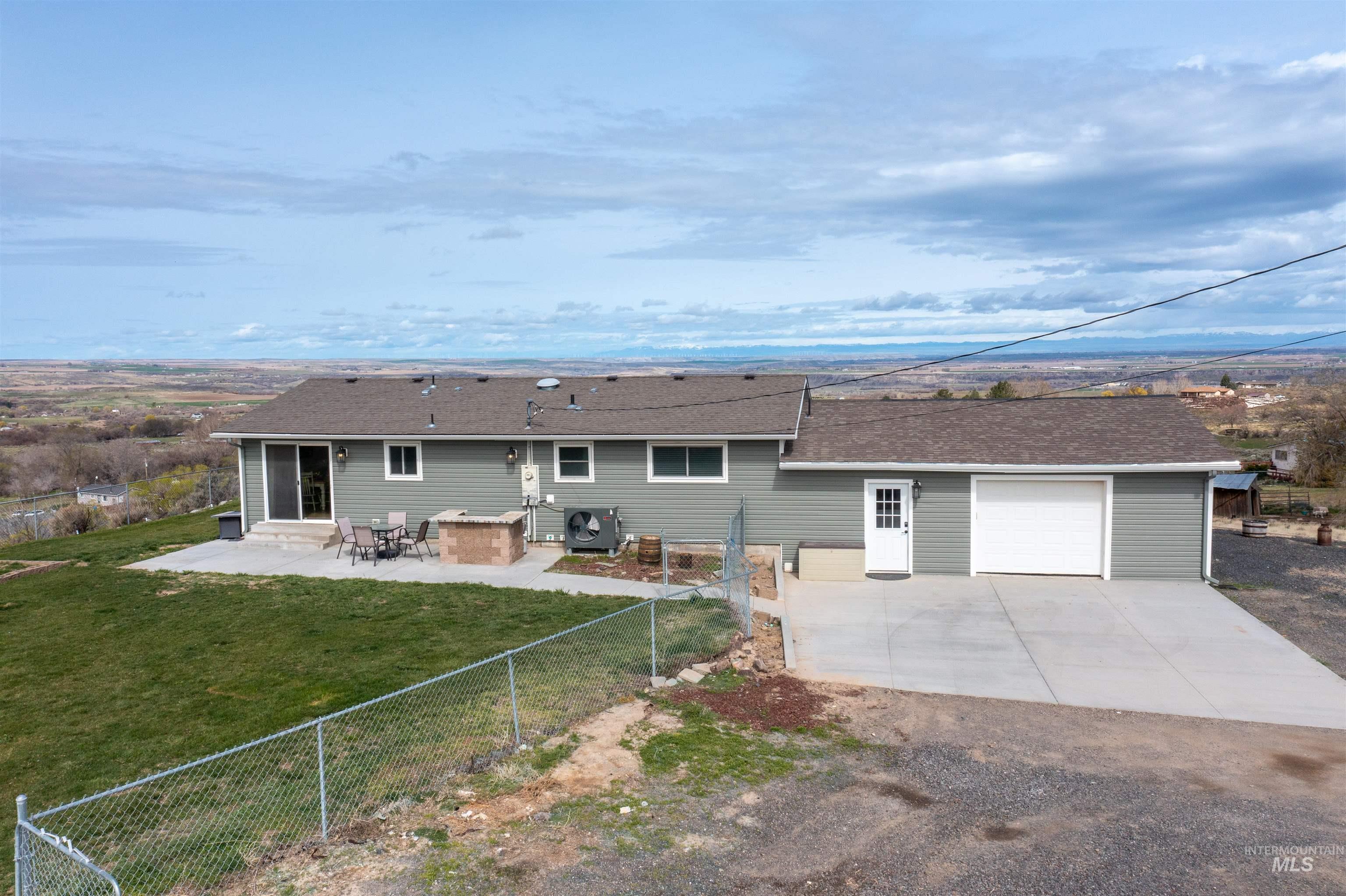 4335 Canyon View Ln Property Photo