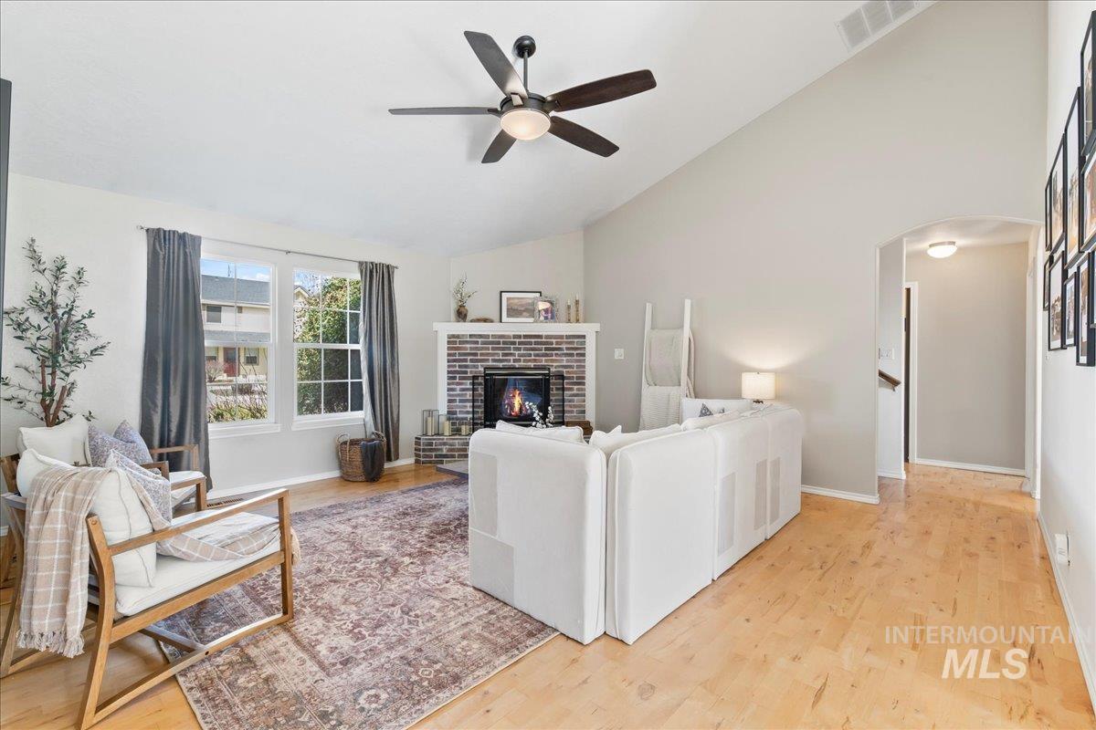 1767 W Lowry St Property Photo 10