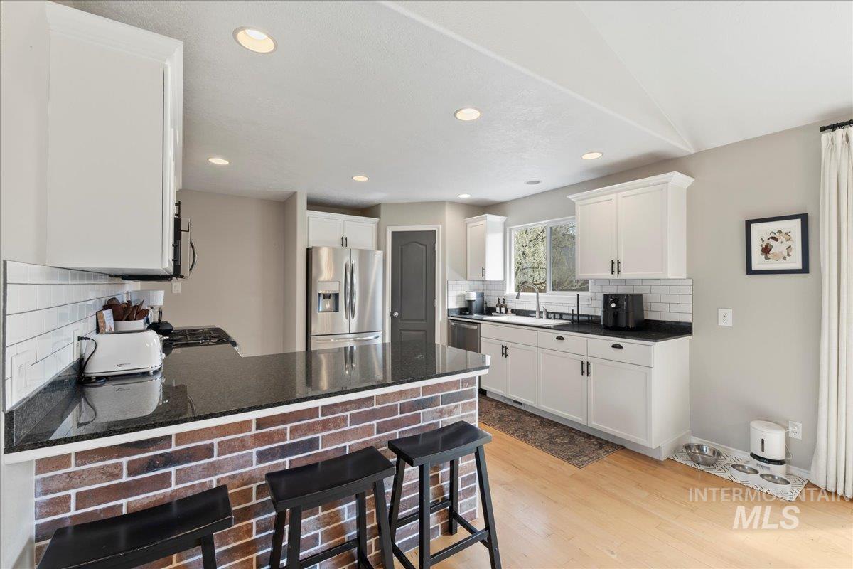 1767 W Lowry St Property Photo 18