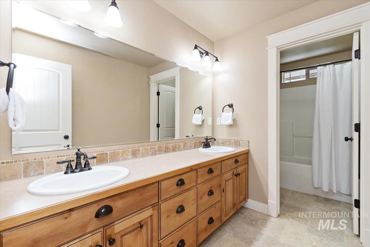 11872 N Humphreys Pl Property Photo 26