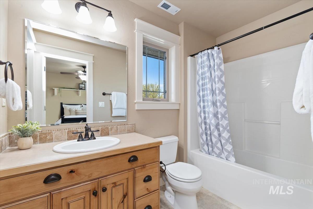 11872 N Humphreys Pl Property Photo 28