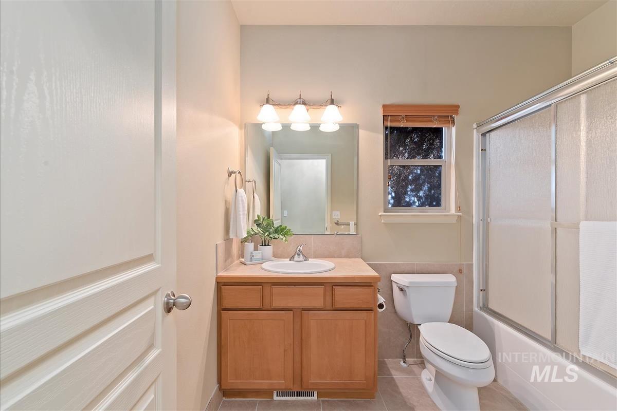 2149 E Redwick Drive Property Photo 15