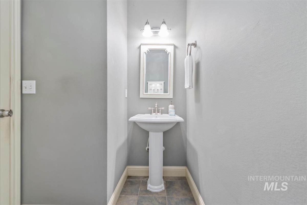 2149 E Redwick Drive Property Photo 17