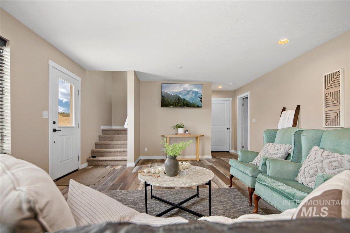 8618 Latimore Ln Property Photo 10
