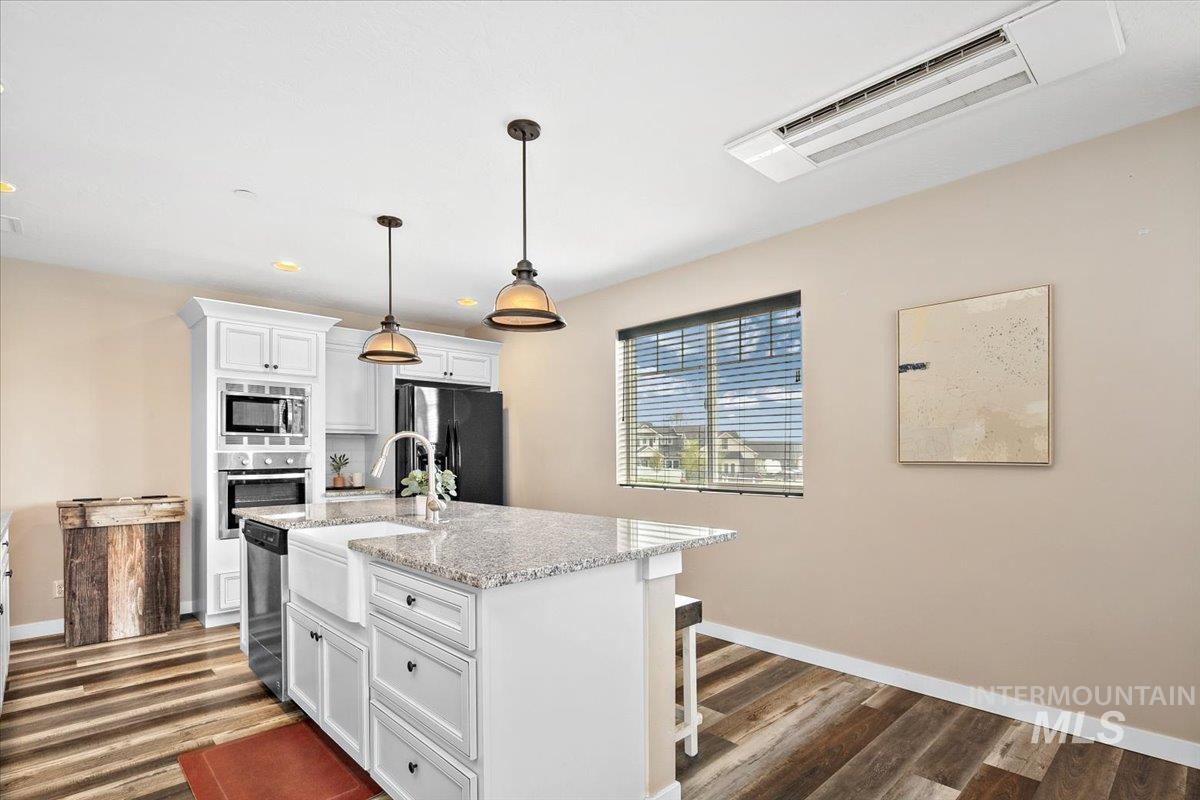 8618 Latimore Ln Property Photo 12