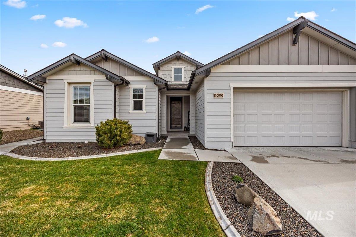 18040 N Streams Edge Way Property Photo 1