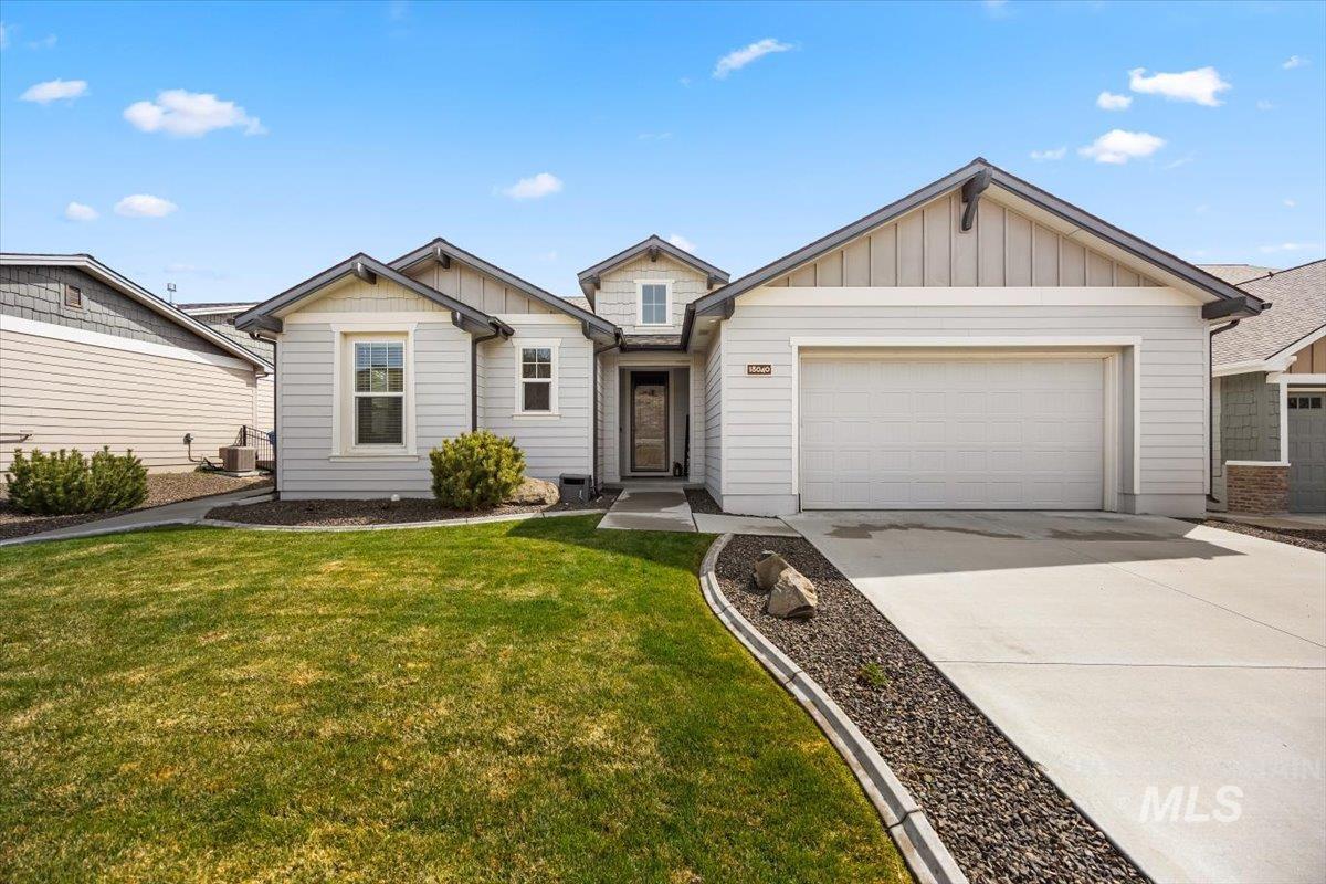 18040 N Streams Edge Way Property Photo 2
