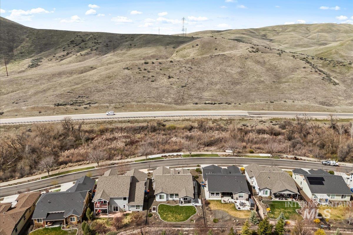 18040 N Streams Edge Way Property Photo 7