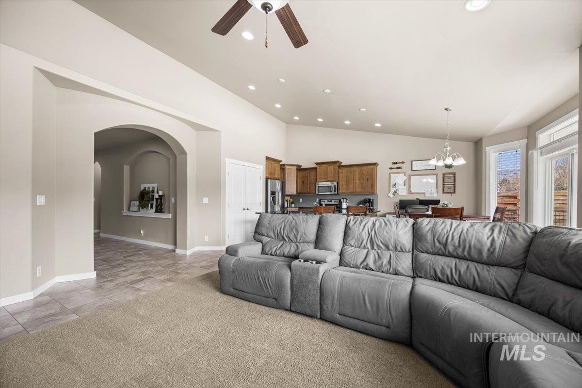 18040 N Streams Edge Way Property Photo 11