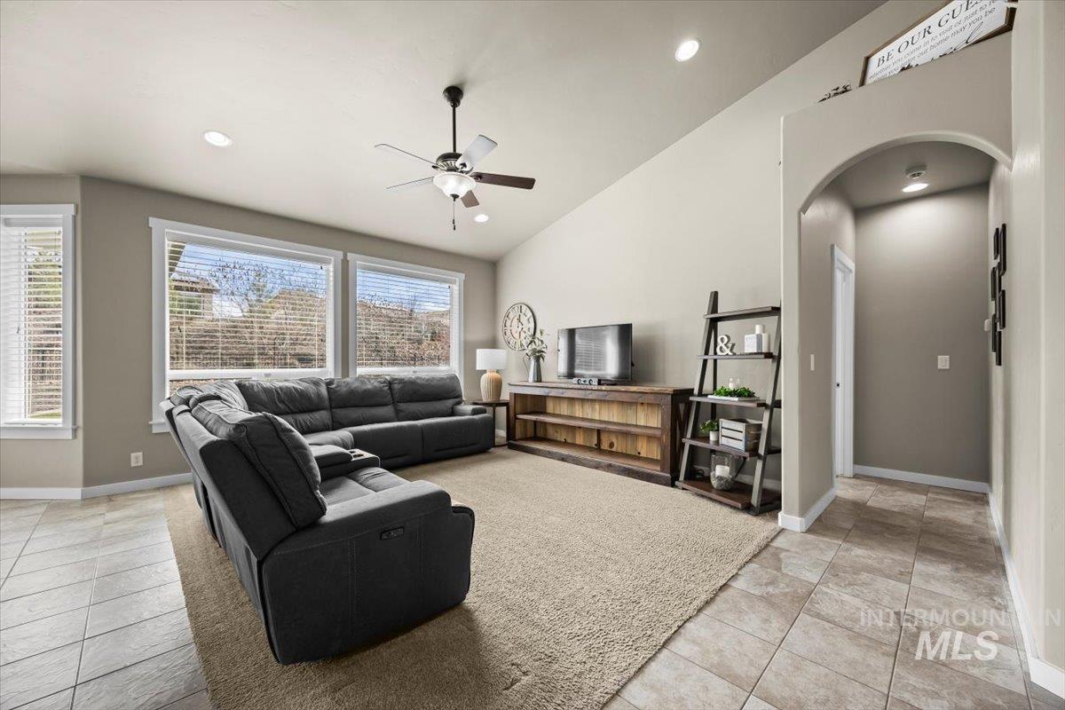 18040 N Streams Edge Way Property Photo 12