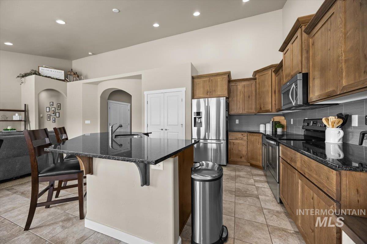 18040 N Streams Edge Way Property Photo 15
