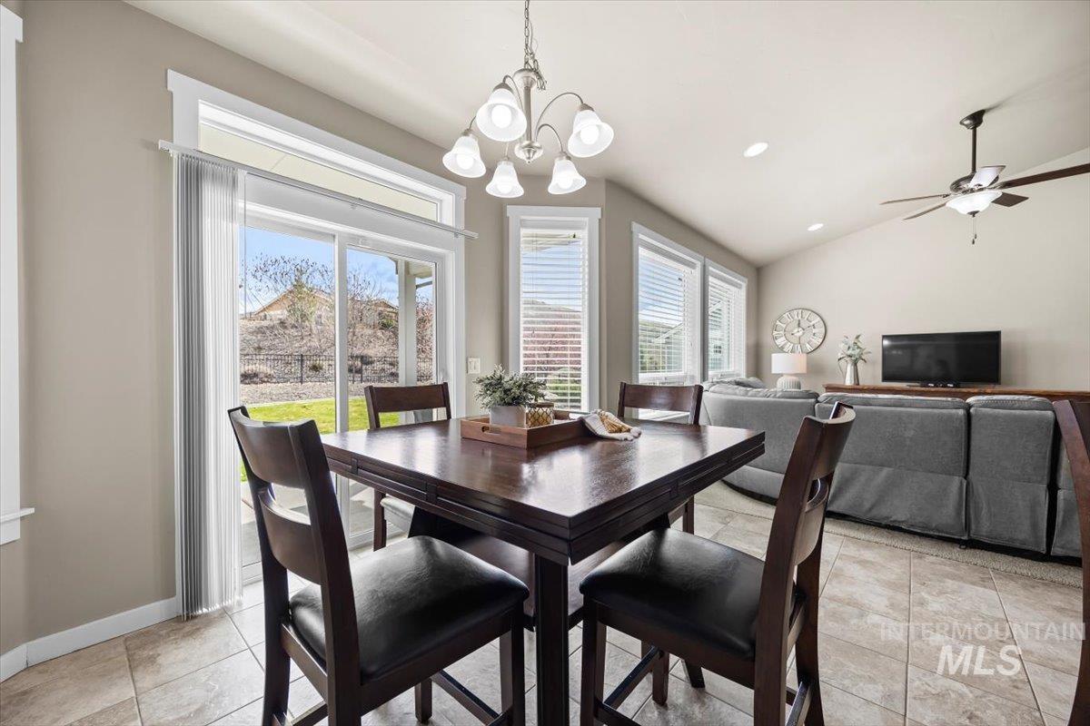 18040 N Streams Edge Way Property Photo 21
