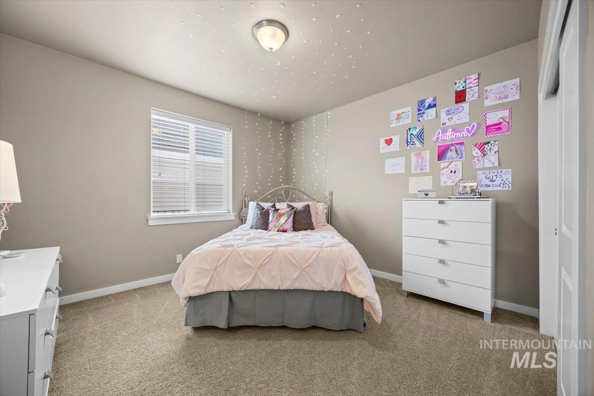 18040 N Streams Edge Way Property Photo 37