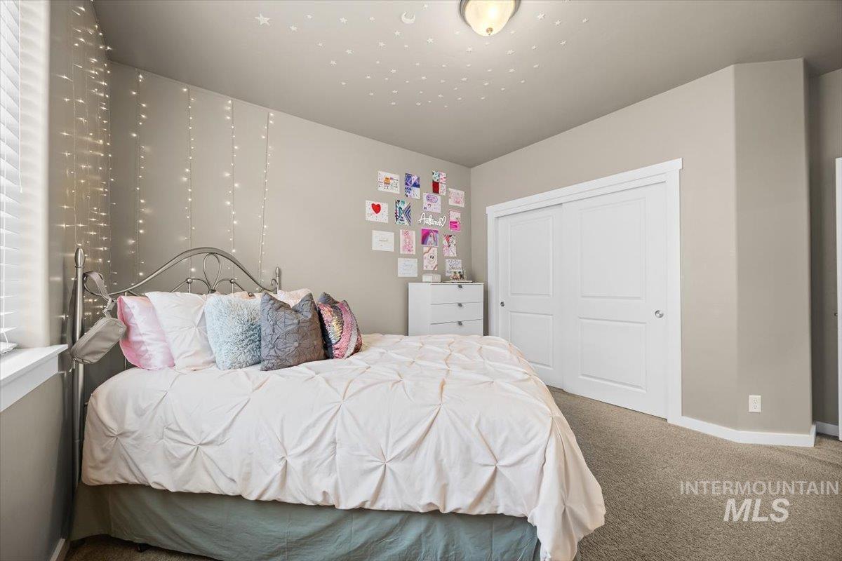 18040 N Streams Edge Way Property Photo 38