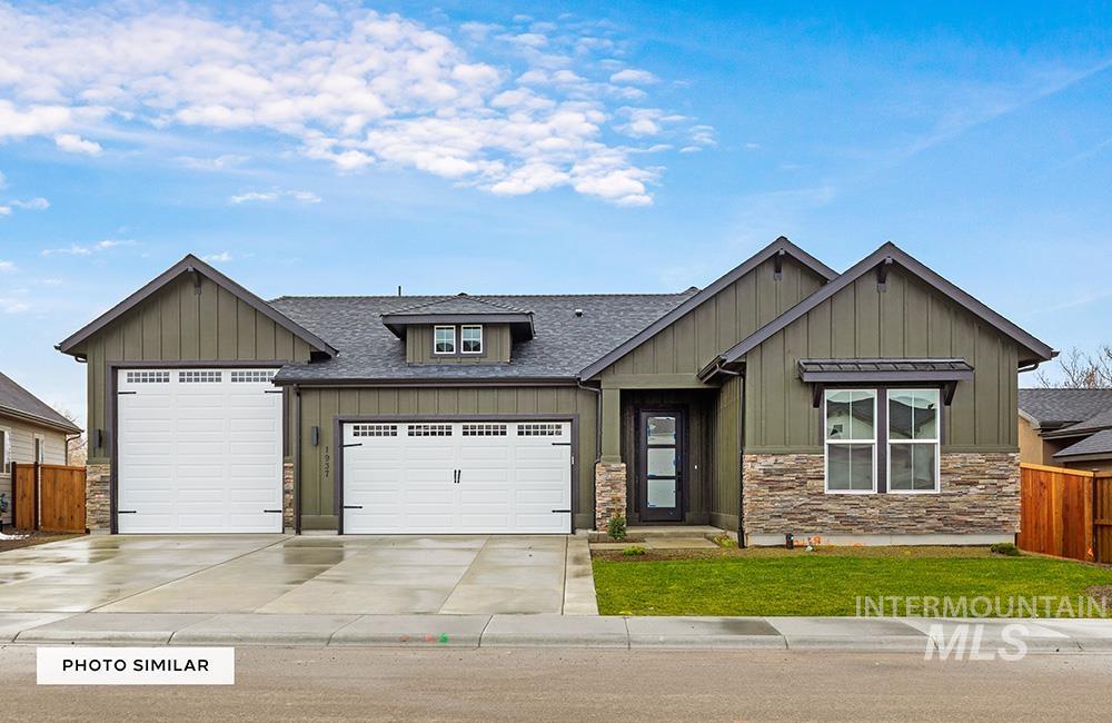 2048 E Thea Dr Property Photo 1