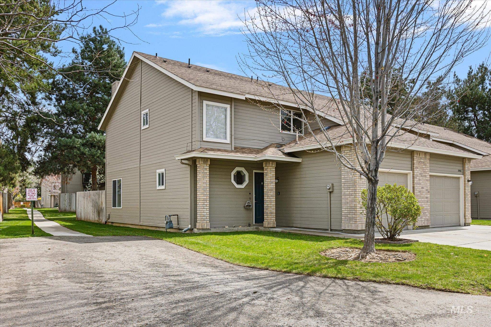 2580 S Sumac Lane Property Photo