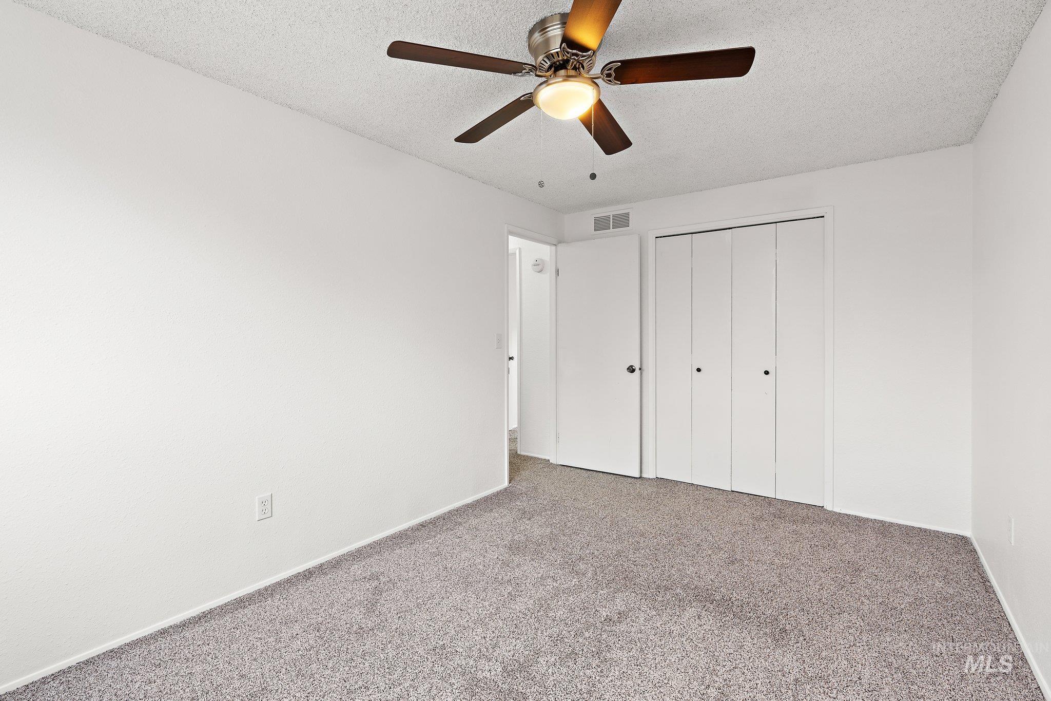 4829 S Chinook Ave Property Photo 29