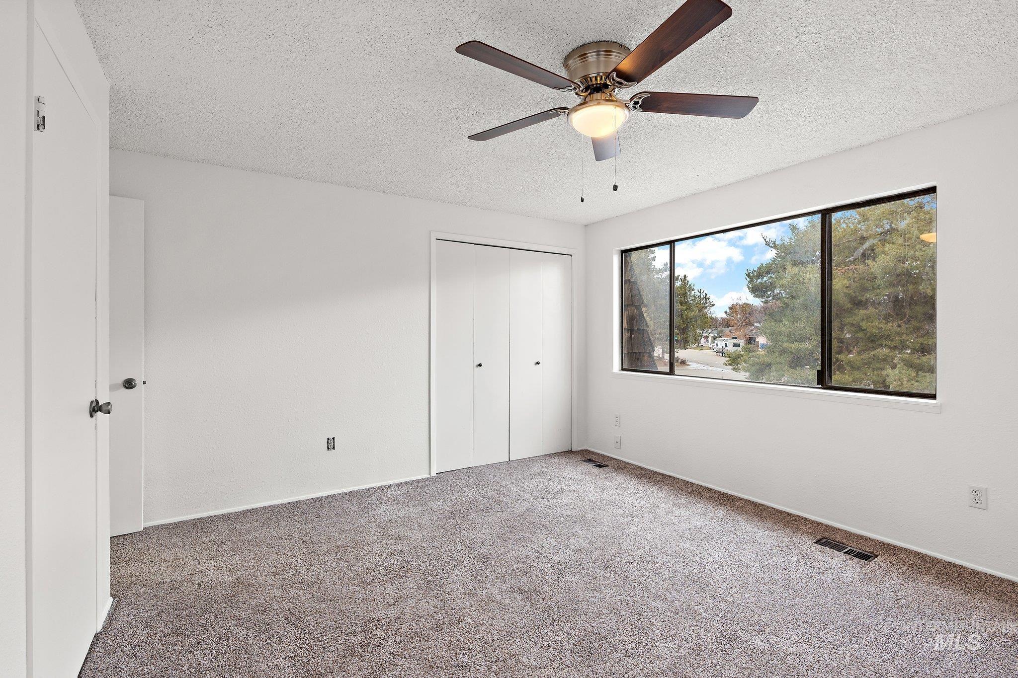 4829 S Chinook Ave Property Photo 32
