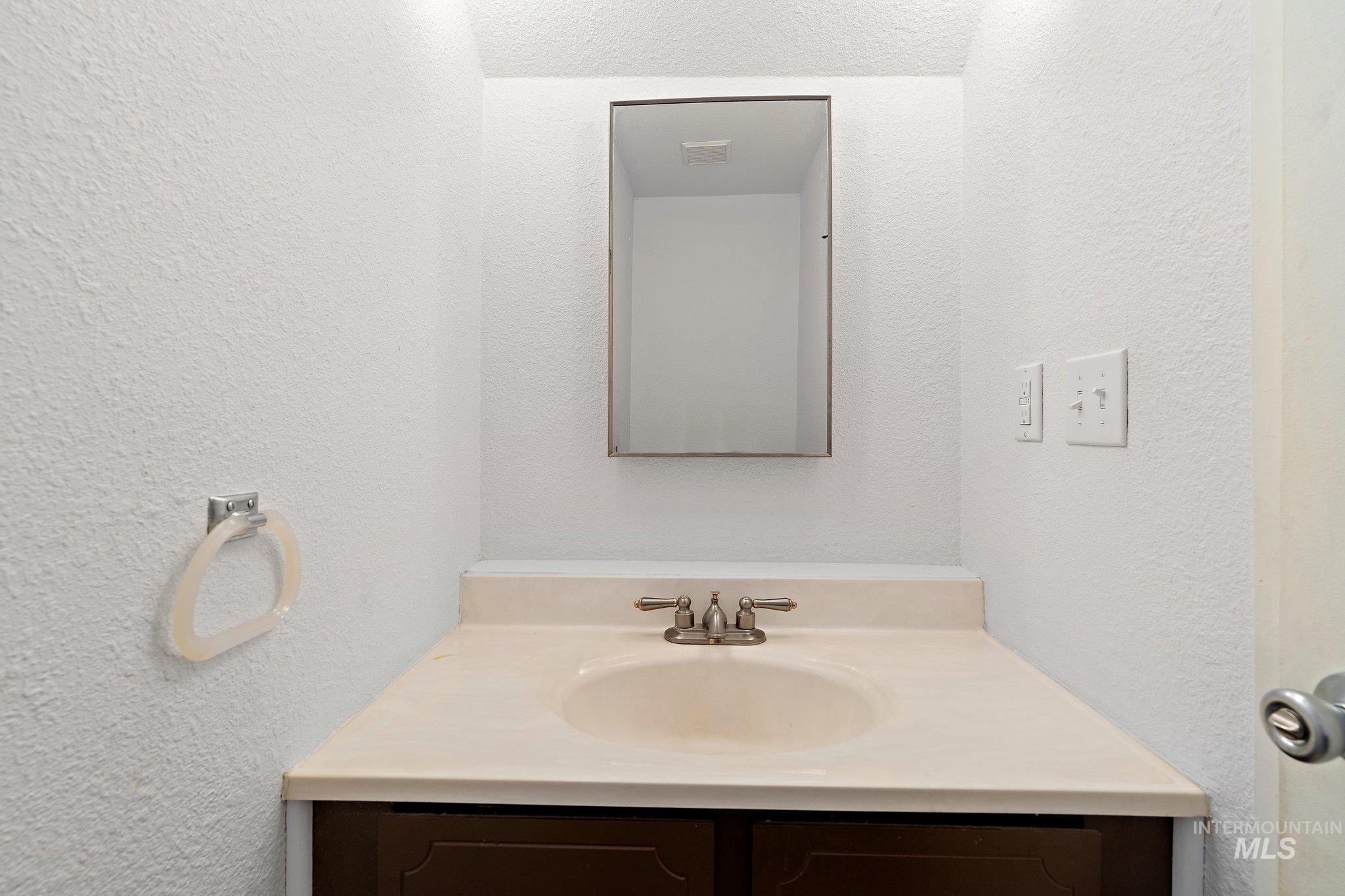 4829 S Chinook Ave Property Photo 40