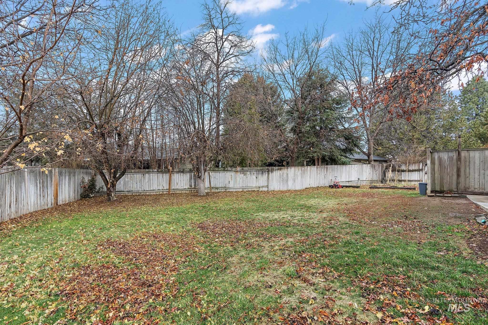 4829 S Chinook Ave Property Photo 45