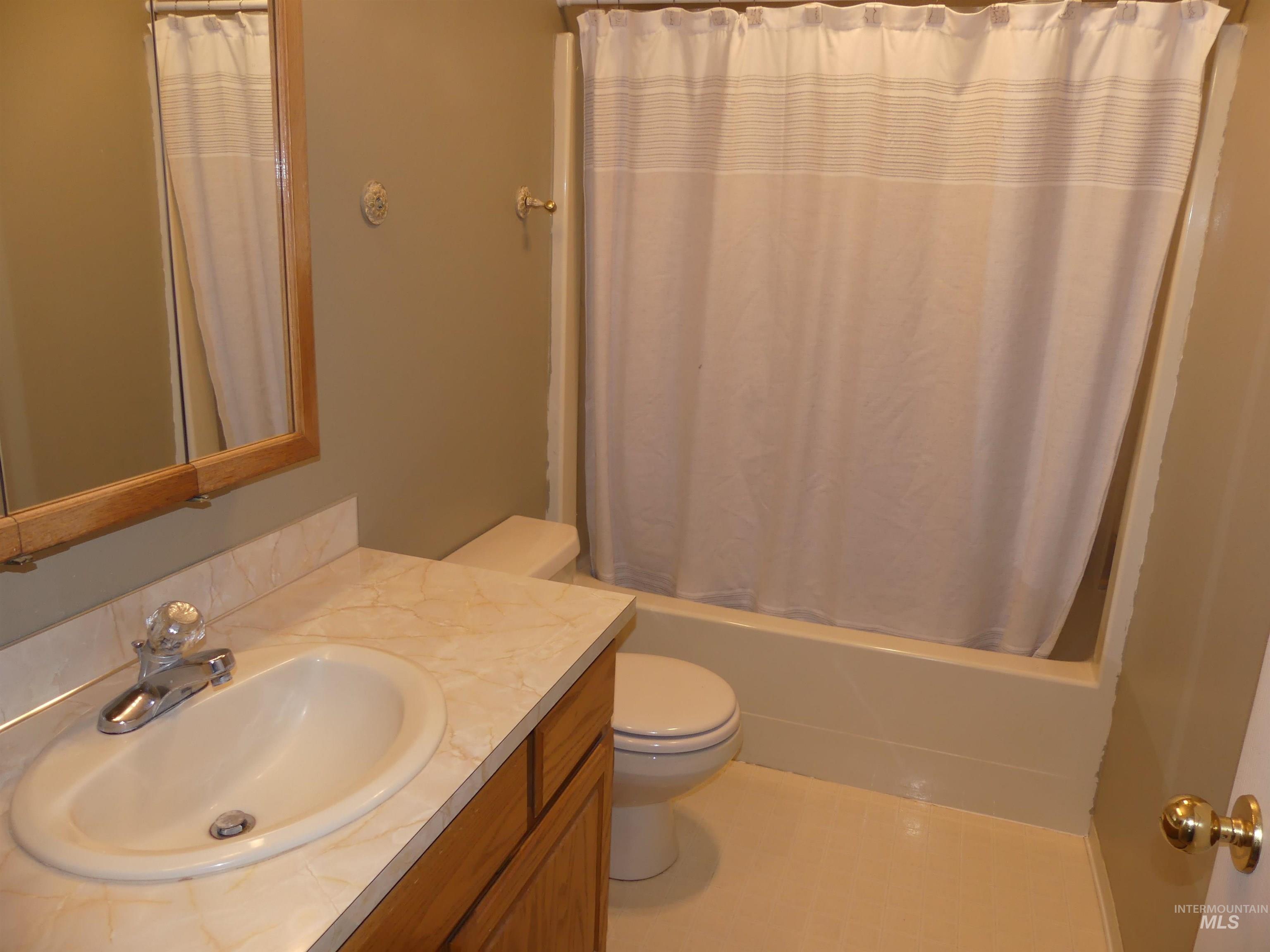3213 5th St Property Photo 25