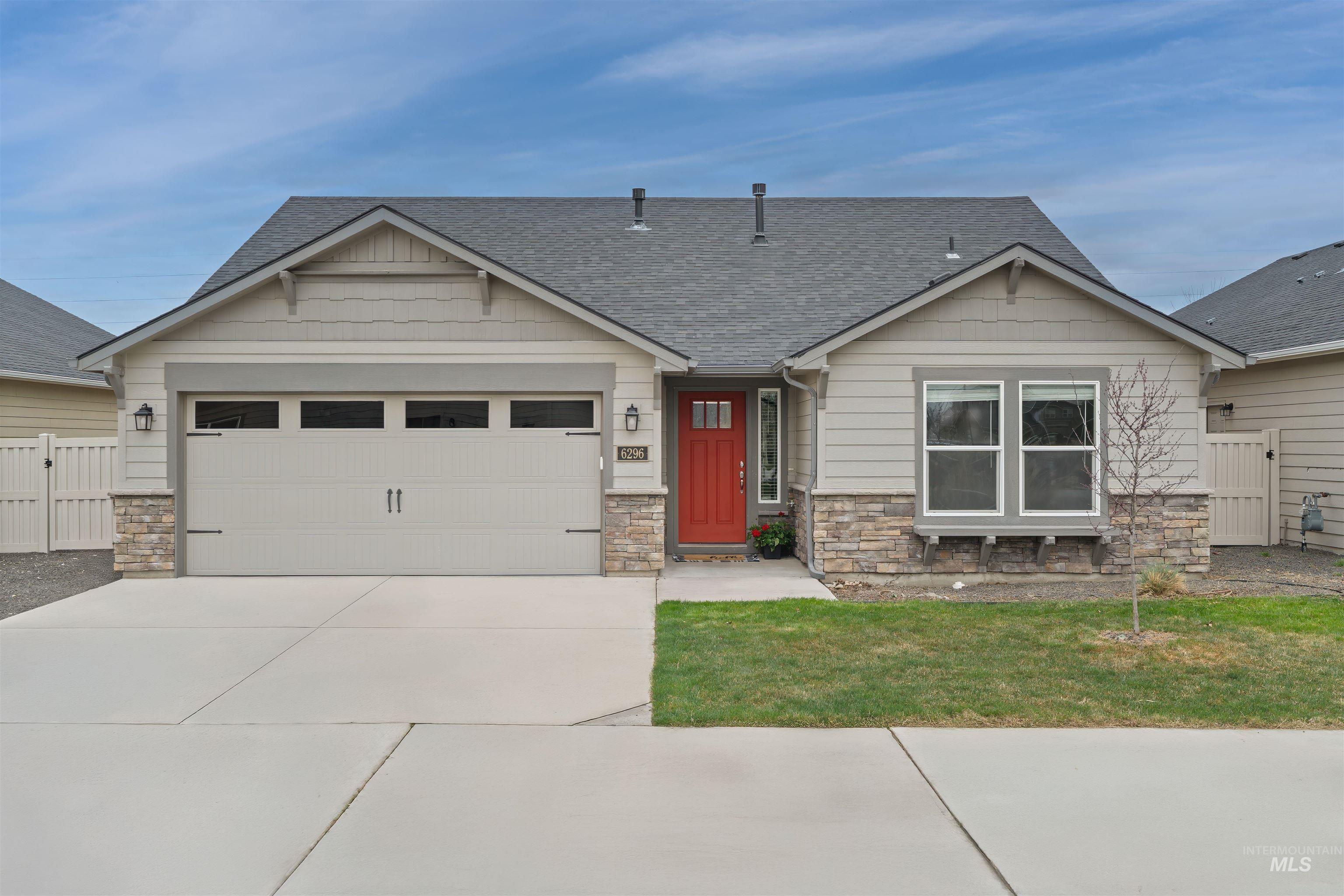 6296 W Mattawa Drive Property Photo