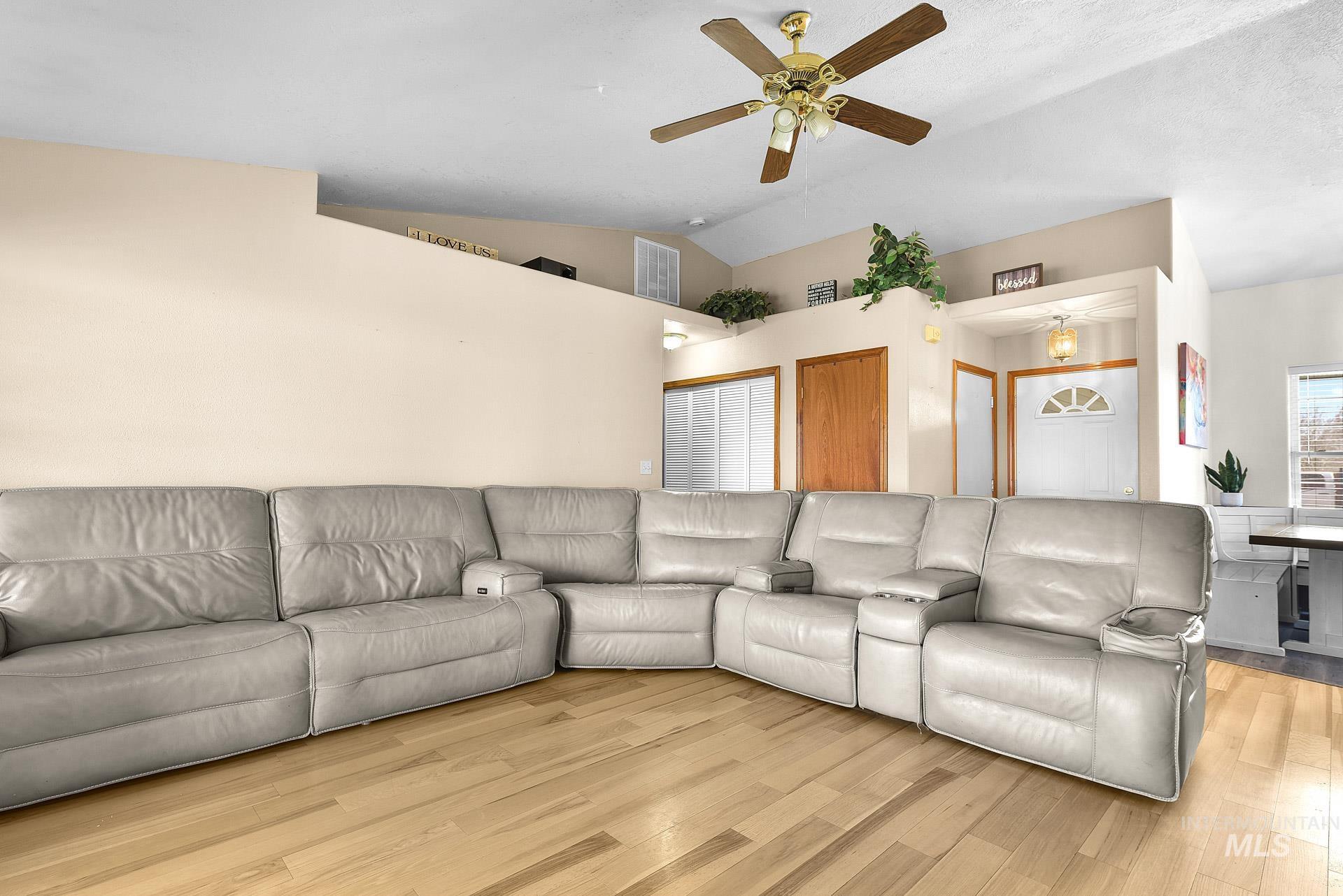 965 Partridge Dr. Property Photo 7