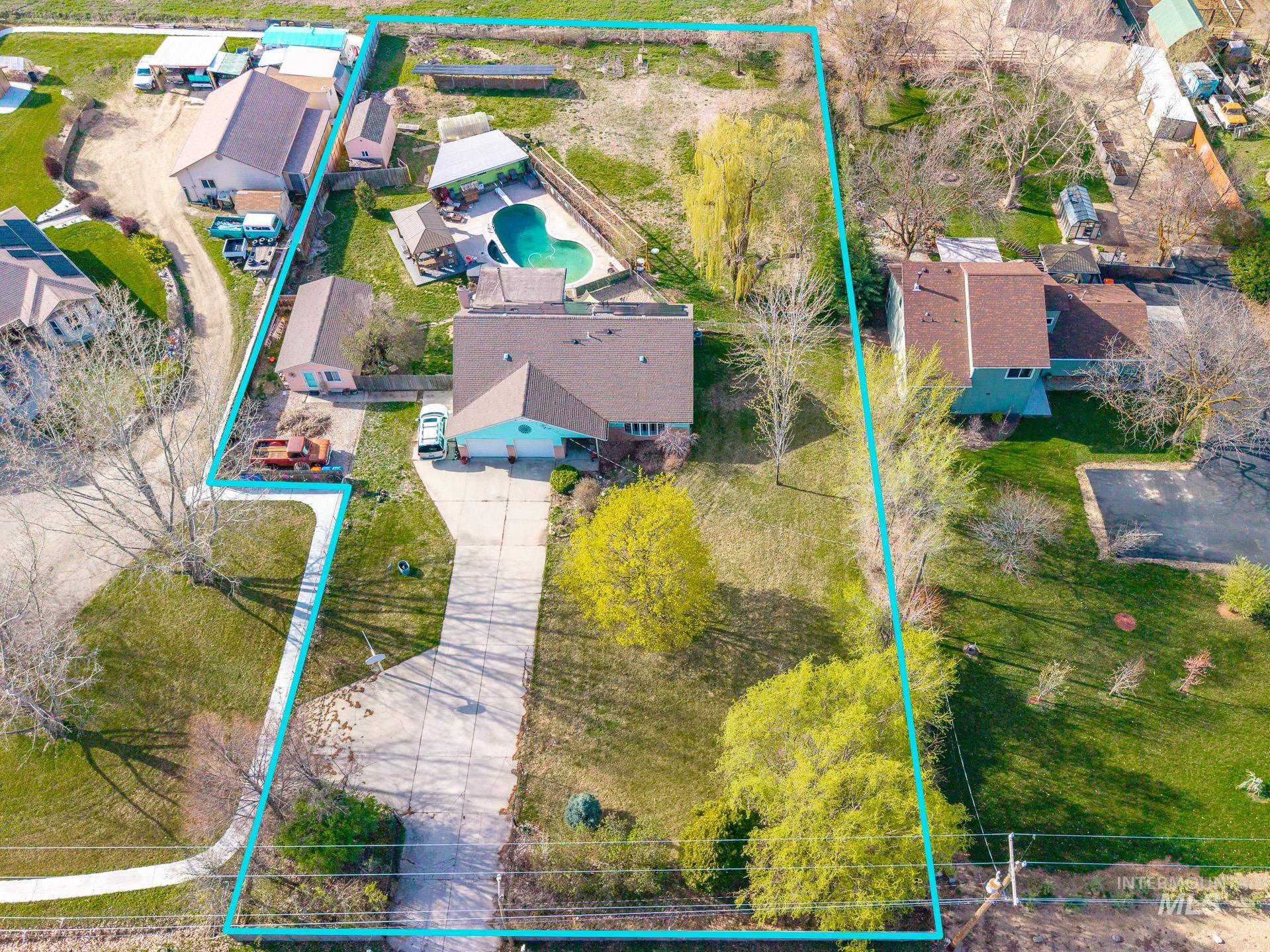 10771 W Amity Road Property Photo 2